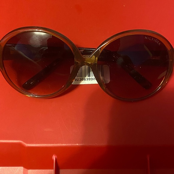 Tommy Hilfiger LAD101 Sunglasses